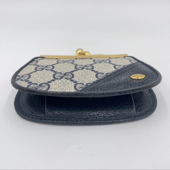 AUTH GUCCI GG Supreme Coin Purse Pouch - Picture 8 of 12